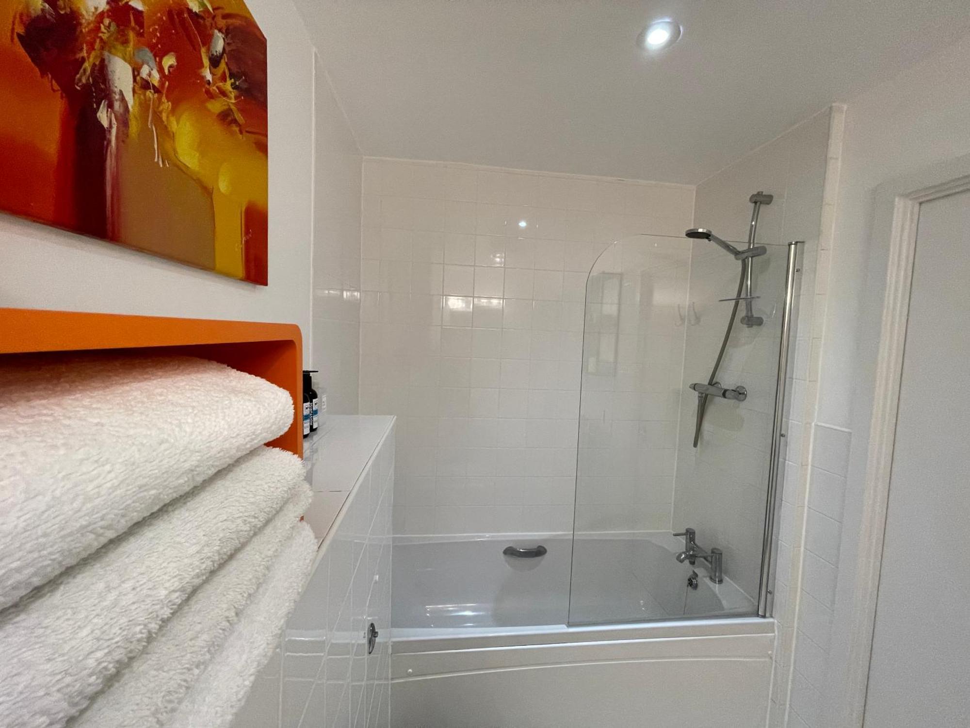 Peloton Organic Health Apartment In Angel, Old Street, Islington London Exteriör bild