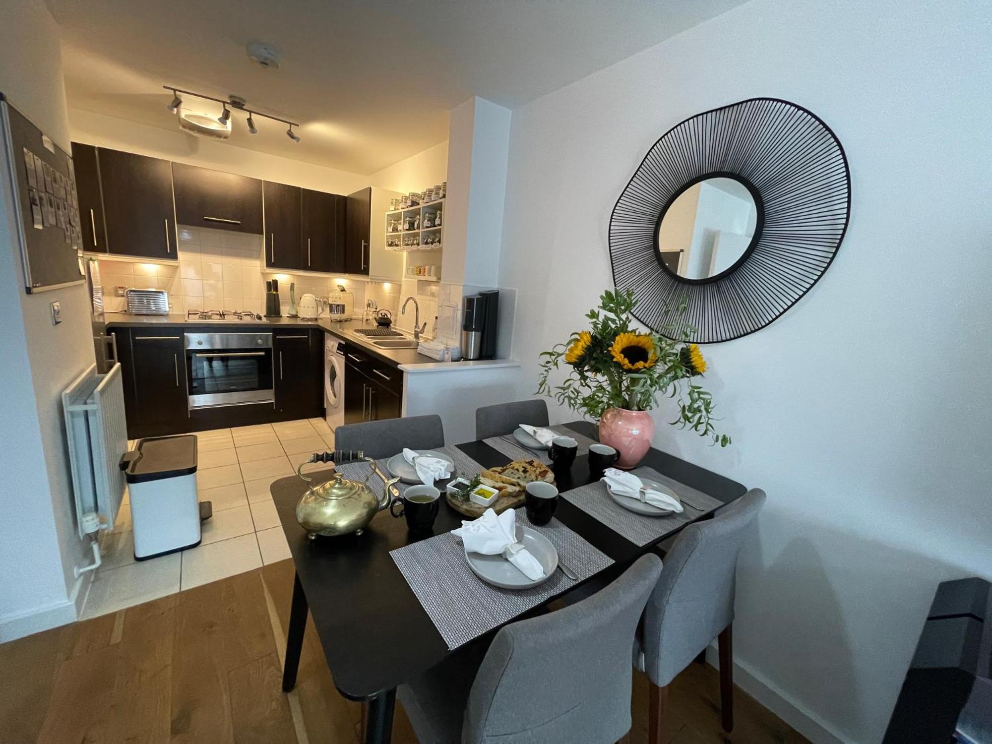 Peloton Organic Health Apartment In Angel, Old Street, Islington London Exteriör bild